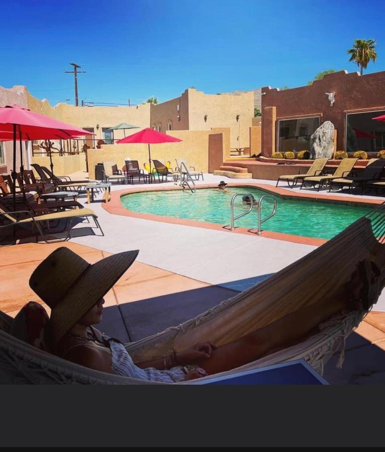 Mi Kasa Hot Springs 420,Adults Only, Clothing Optional Hotel Desert Hot Springs Exterior foto