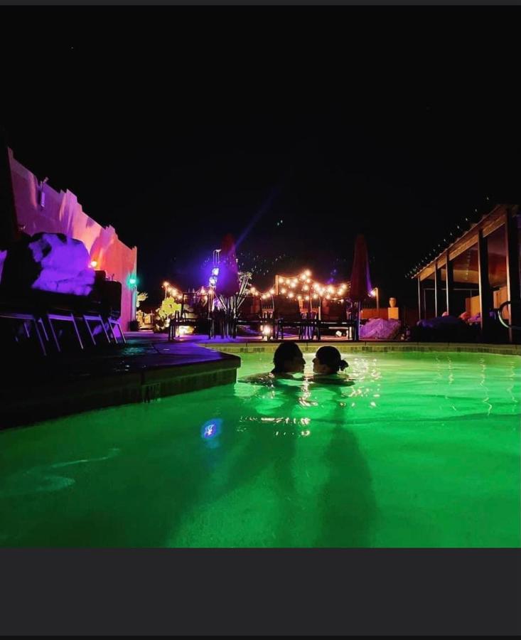 Mi Kasa Hot Springs 420,Adults Only, Clothing Optional Hotel Desert Hot Springs Exterior foto